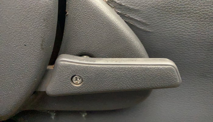 2014 Maruti Alto 800 LXI, Petrol, Manual, 24,148 km, Driver Side Adjustment Panel