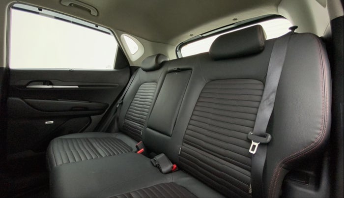 2021 KIA SONET GTX PLUS 1.5, Diesel, Manual, 33,248 km, Right Side Rear Door Cabin