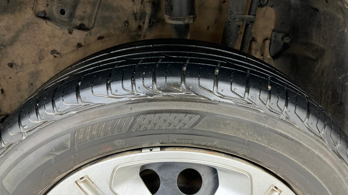 2020 Tata NEXON XM PETROL, Petrol, Manual, 58,424 km, Left Rear Tyre Tread