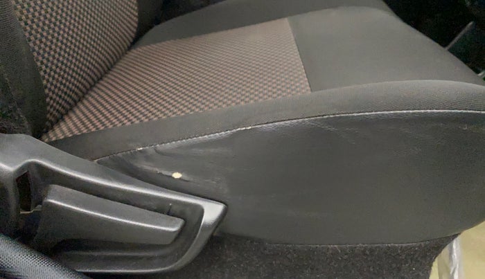 2019 Maruti S PRESSO VXI+, Petrol, Manual, 22,260 km, Driver Side Adjustment Panel