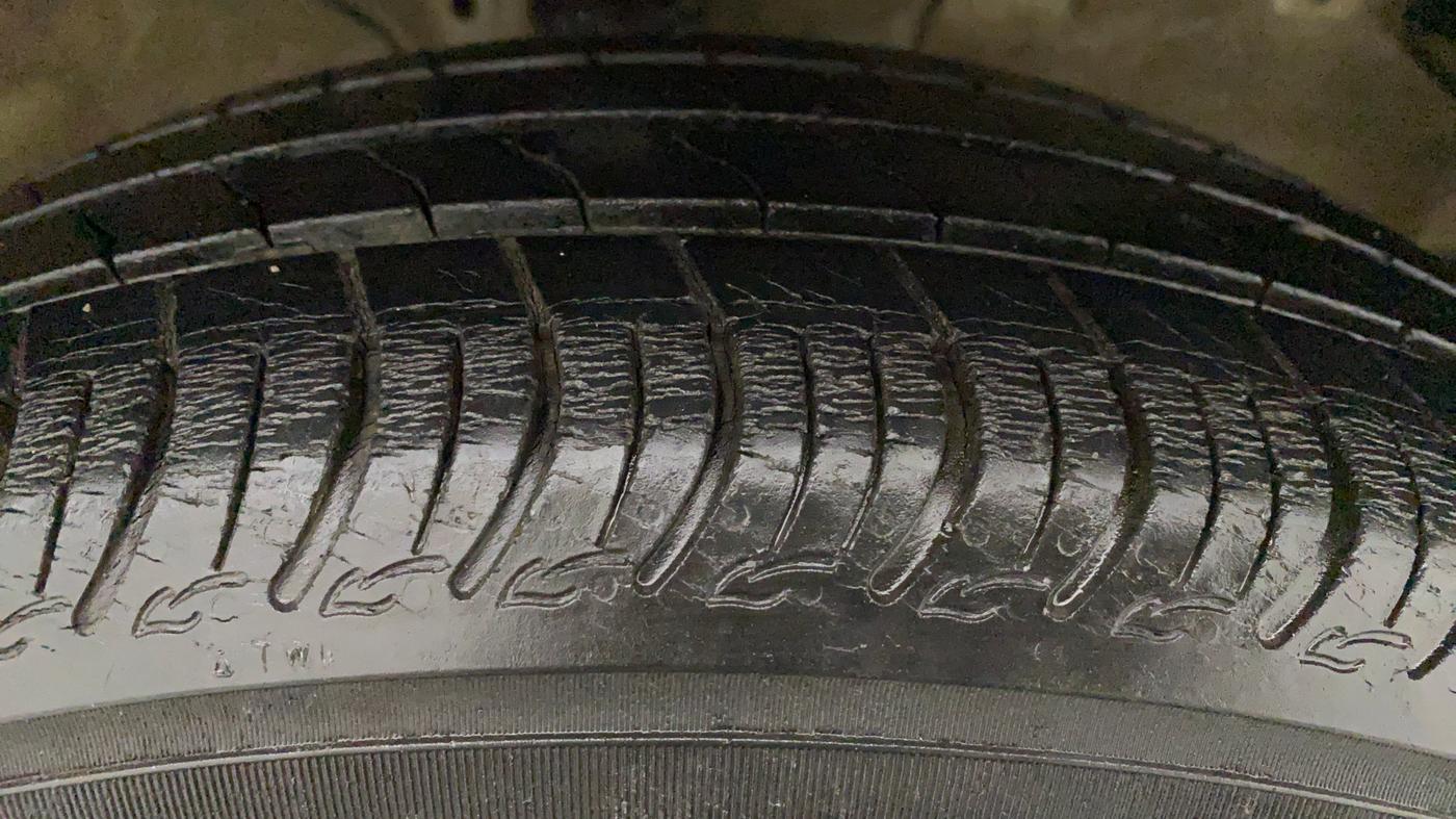 2019 Maruti S PRESSO VXI+, Petrol, Manual, 22,260 km, Right Front Tyre Tread