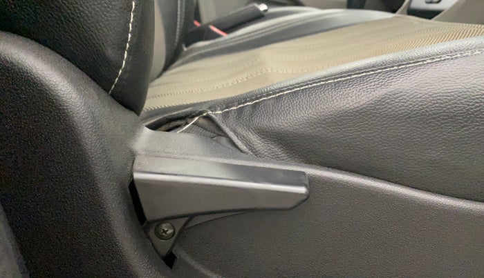 2018 Tata Tiago XTA PETROL, Petrol, Automatic, 22,067 km, Driver Side Adjustment Panel