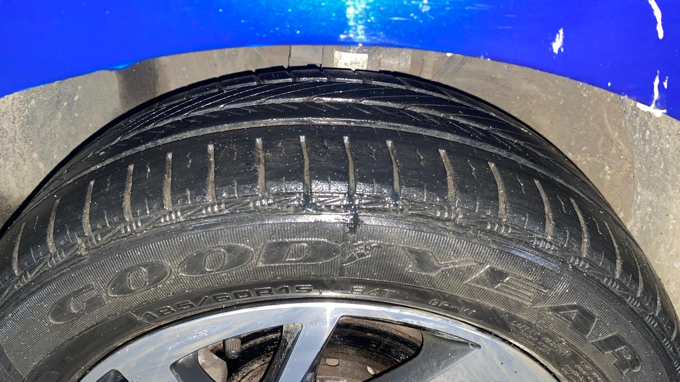 2021 Volkswagen Polo COMFORTLINE 1.0L TSI, Petrol, Manual, 17,849 km, Left Front Tyre Tread