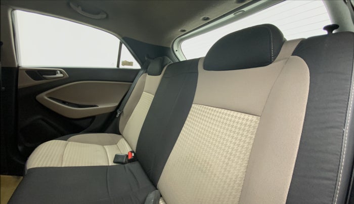 2019 Hyundai Elite i20 SPORTZ PLUS 1.4 CRDI, Diesel, Manual, 39,131 km, Right Side Rear Door Cabin