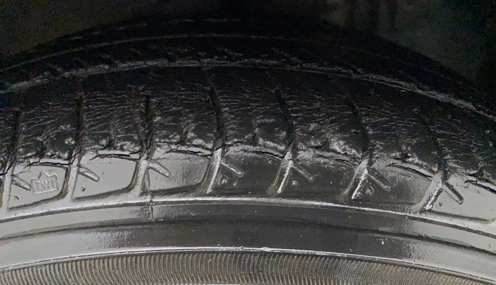 2015 Maruti Celerio ZXI AMT, Petrol, Automatic, 58,728 km, Left Rear Tyre Tread