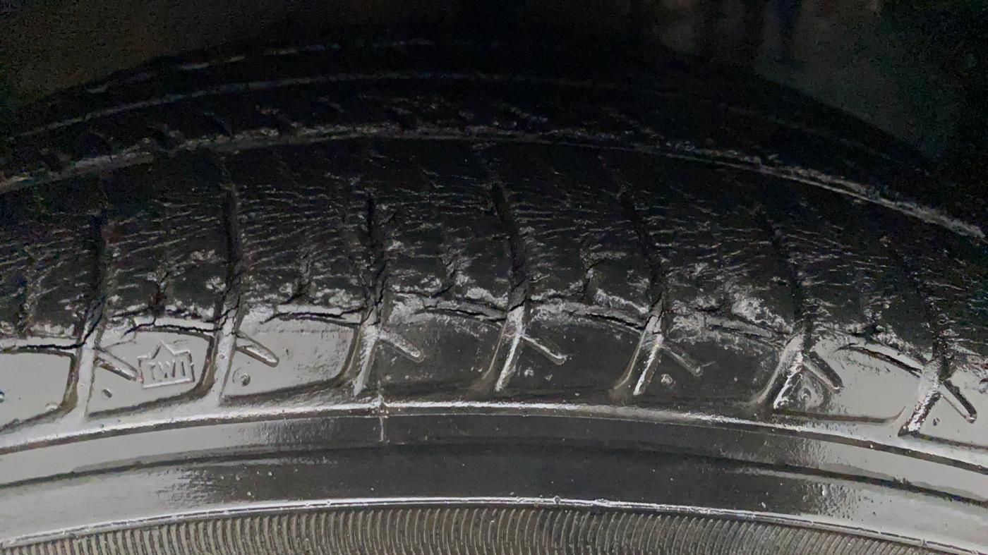 2015 Maruti Celerio ZXI AMT, Petrol, Automatic, 58,728 km, Right Front Tyre Tread
