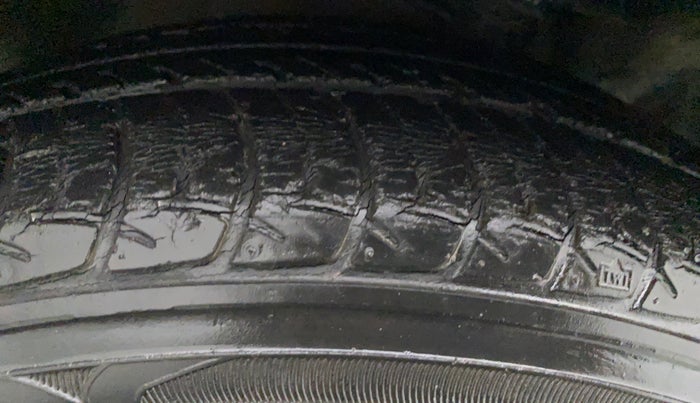 2015 Maruti Celerio ZXI AMT, Petrol, Automatic, 58,728 km, Right Rear Tyre Tread