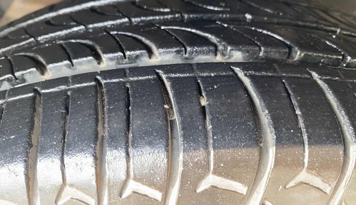 2019 Hyundai Grand i10 SPORTZ 1.2 KAPPA VTVT, Petrol, Manual, 36,778 km, Left Front Tyre Tread