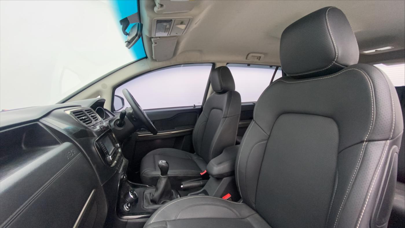 2019 Tata Hexa Varicor 400 XT, Diesel, Manual, 34,766 km, Right Side Front Door Cabin