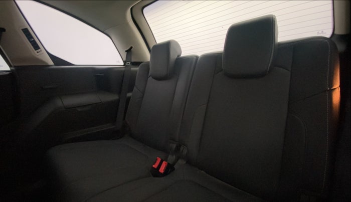 2019 Tata Hexa Varicor 400 XT, Diesel, Manual, 34,766 km, Third Seat Row ( optional )