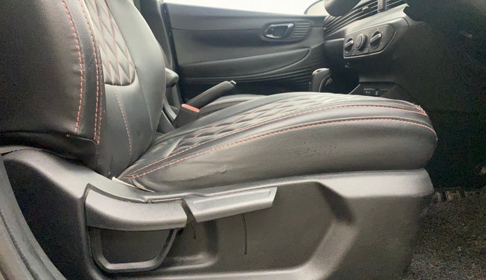 2023 Hyundai NEW I20 Sportz 1.2 IVT, Petrol, Automatic, 32,945 km, Driver Side Adjustment Panel