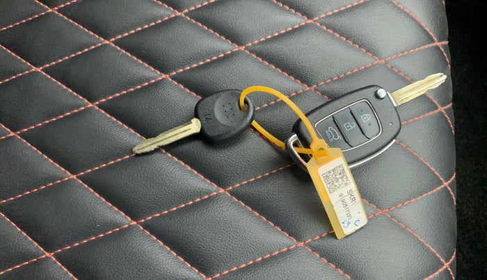 2023 Hyundai NEW I20 Sportz 1.2 IVT, Petrol, Automatic, 32,945 km, Key Close Up