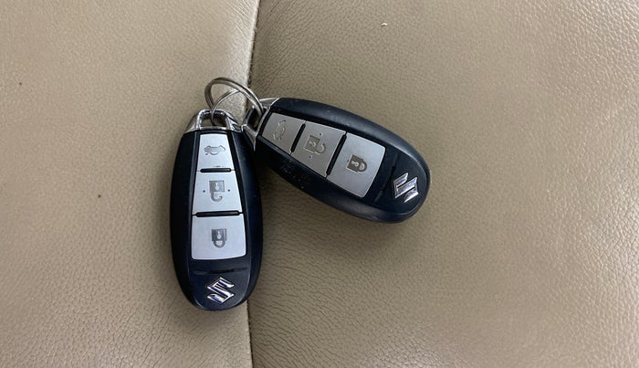 2018 Maruti Ciaz ALPHA 1.4 PETROL, Petrol, Manual, 61,942 km, Key Close Up