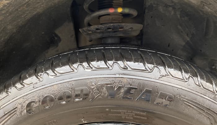 2022 Tata Safari XT PLUS, Diesel, Manual, 77,215 km, Right Front Tyre Tread