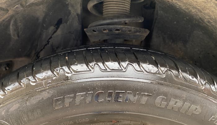 2022 Tata Safari XT PLUS, Diesel, Manual, 77,215 km, Left Front Tyre Tread