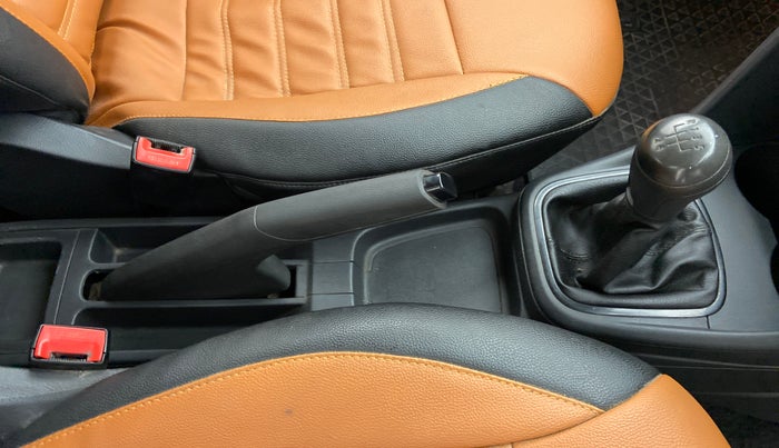 2016 Volkswagen Polo COMFORTLINE 1.2L PETROL, Petrol, Manual, 59,754 km, Gear Lever
