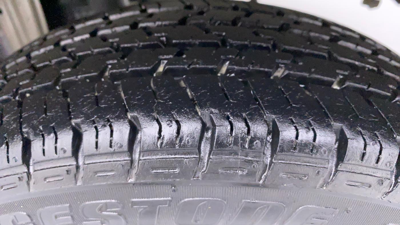 2012 Maruti Zen Estilo VXI, Petrol, Manual, 10,481 km, Left Rear Tyre Tread