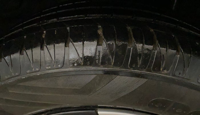 2024 KIA SONET HTK (O) 1.2 Petrol MT, Petrol, Manual, 19,416 km, Left Rear Tyre Tread