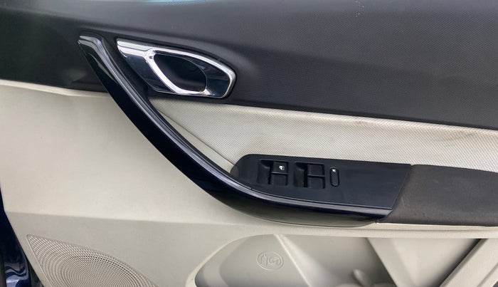 2022 Tata TIGOR XZ PLUS CNG, CNG, Manual, 52,939 km, Driver Side Door Panels Control