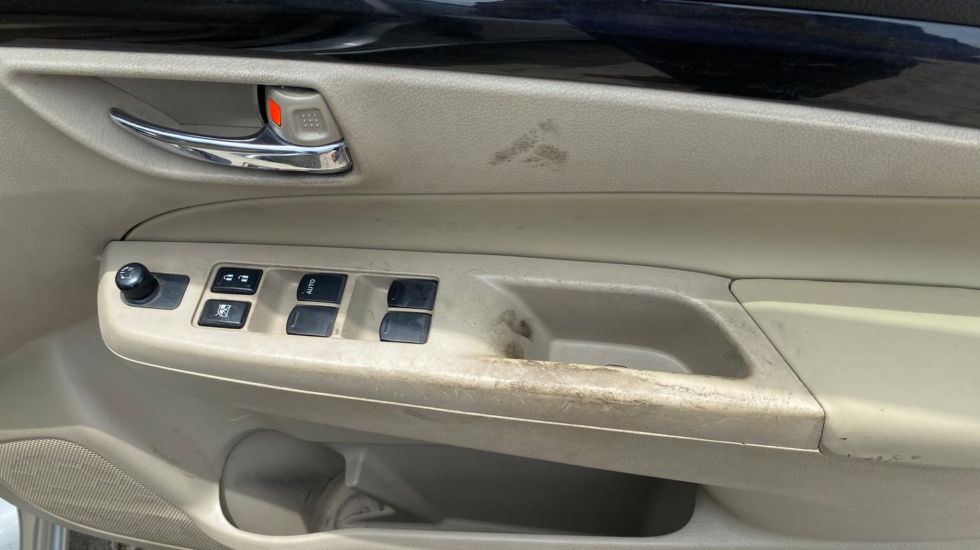 2015 Maruti Ciaz VXI, Petrol, Manual, 98,457 km, Driver Side Door Panels Control