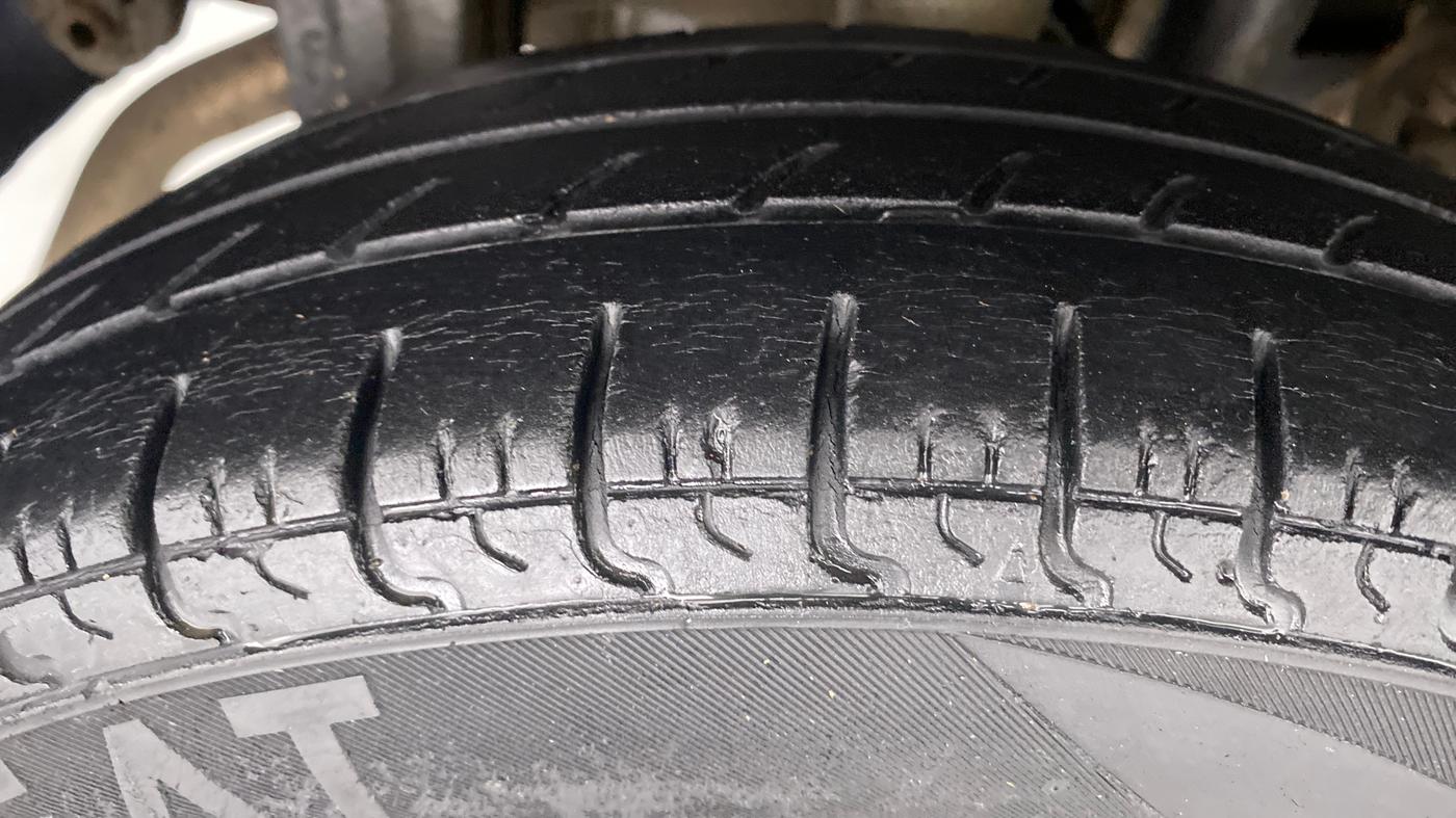 2012 Maruti Alto 800 LXI, Petrol, Manual, 24,711 km, Right Rear Tyre Tread