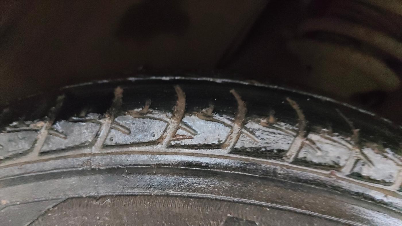 2019 Maruti New Wagon-R VXI 1.0, Petrol, Manual, 46,570 km, Left Front Tyre Tread