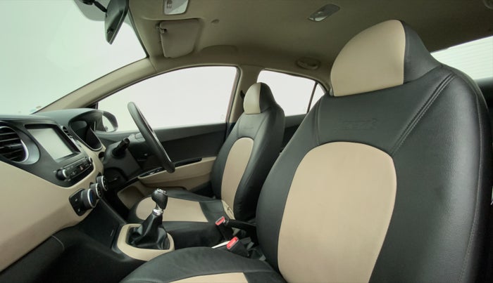 2017 Hyundai Xcent SX 1.2, Petrol, Manual, 32,061 km, Right Side Front Door Cabin