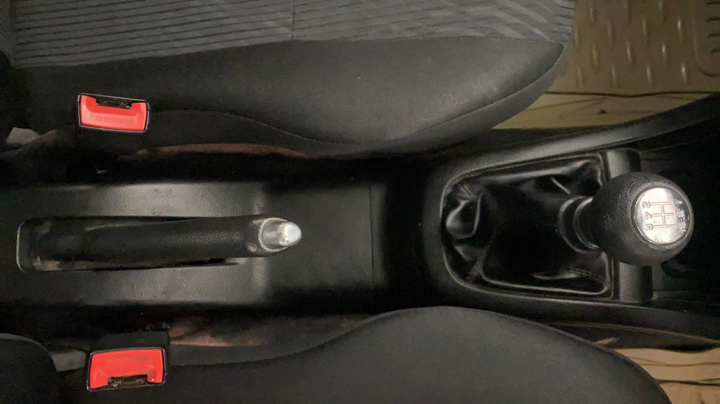2016 Maruti Swift VXI, Petrol, Manual, 46,012 km, Gear Lever