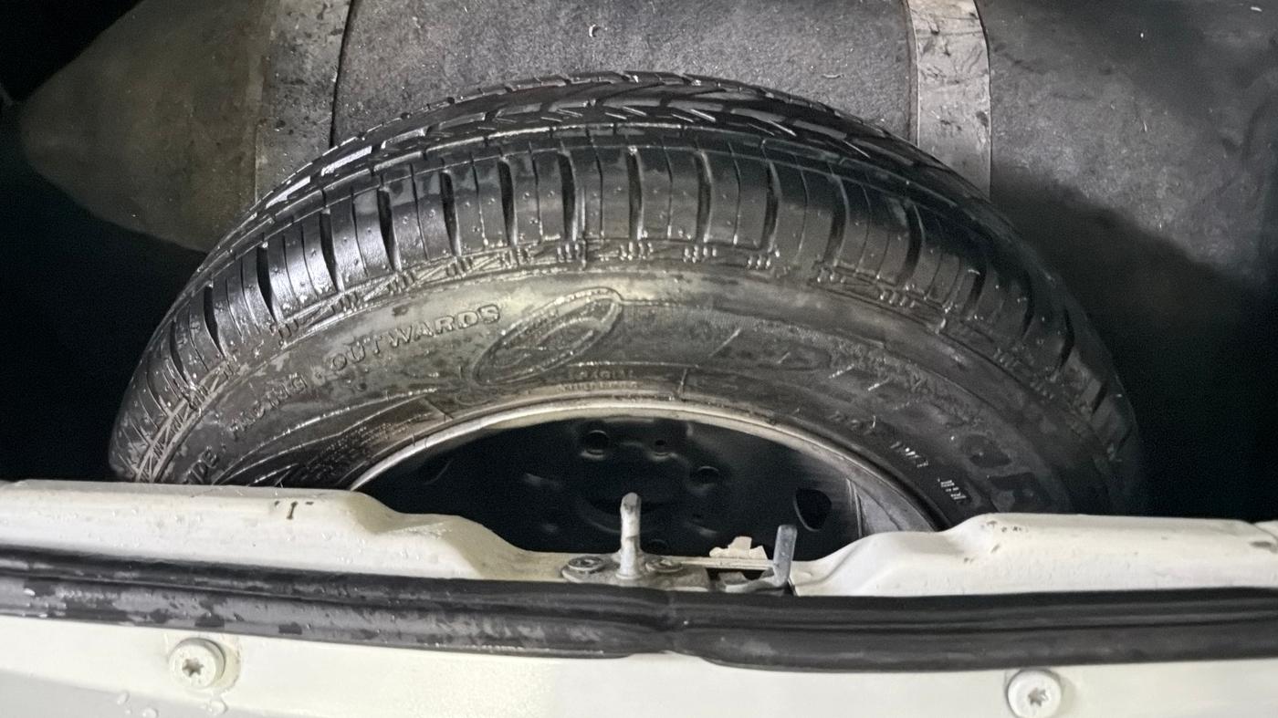 2018 Tata Tiago XZ PETROL, CNG, Manual, 1,17,606 km, Spare Tyre