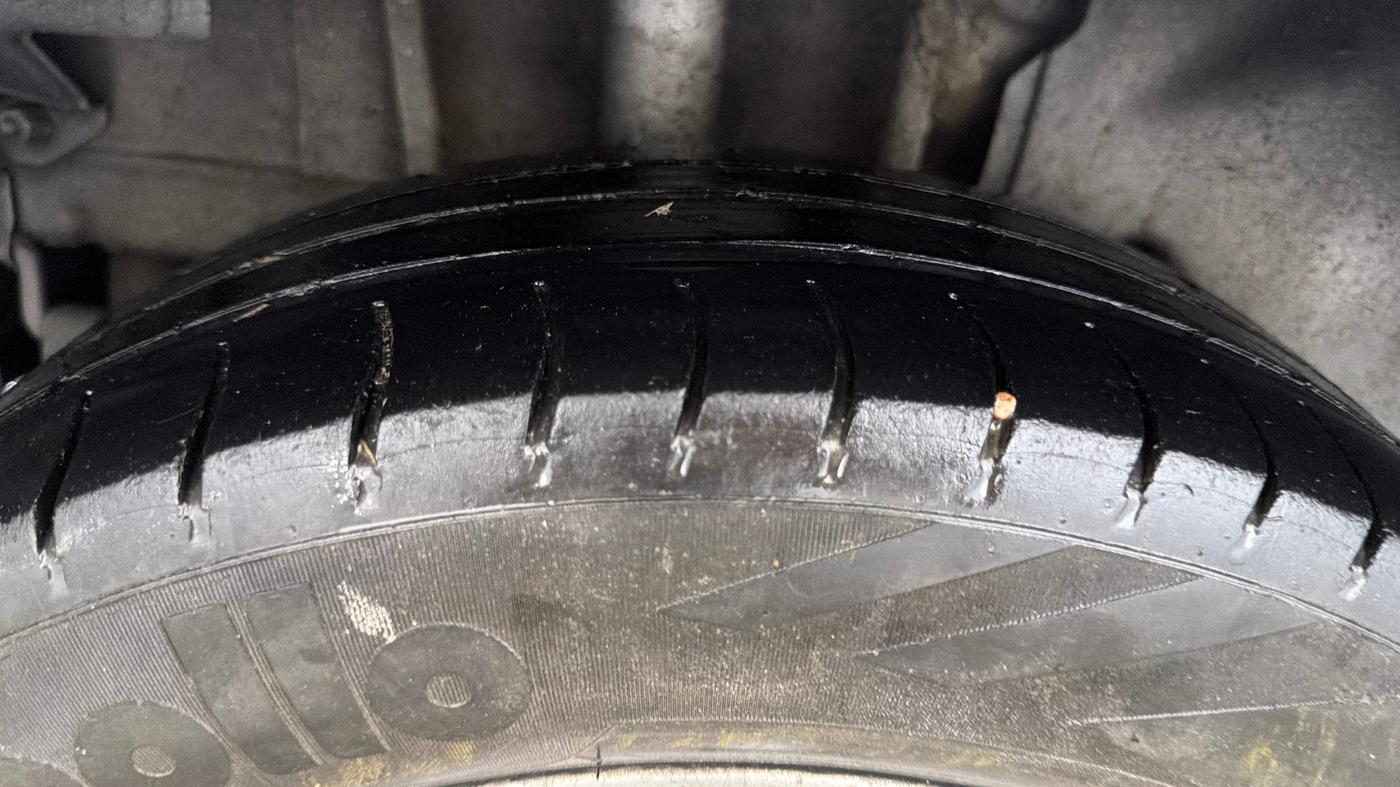 2018 Tata Tiago XZ PETROL, CNG, Manual, 1,17,606 km, Right Rear Tyre Tread