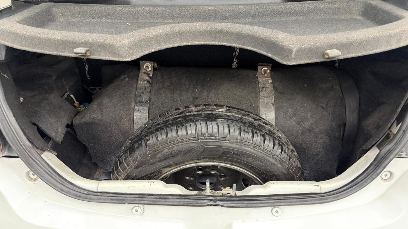 2018 Tata Tiago XZ PETROL, CNG, Manual, 1,17,606 km, Boot Inside