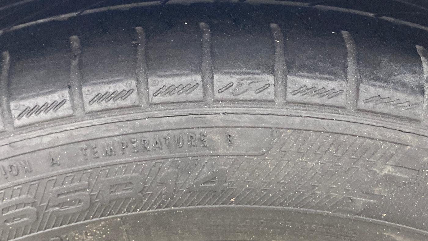 2018 Hyundai Xcent SX 1.2, Petrol, Manual, 72,276 km, Right Rear Tyre Tread