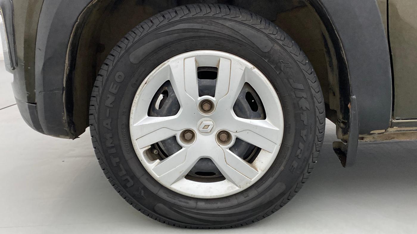 2016 Renault Kwid RXT, Petrol, Manual, 40,346 km, Left Front Wheel