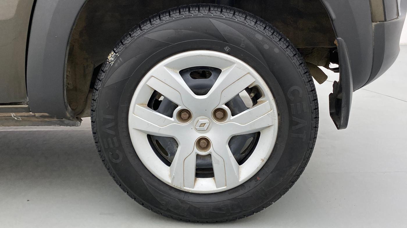 2016 Renault Kwid RXT, Petrol, Manual, 40,346 km, Left Rear Wheel