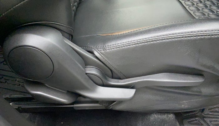 2023 Maruti BREZZA ZXI SMART HYBRID , Petrol, Manual, 12,148 km, Driver Side Adjustment Panel