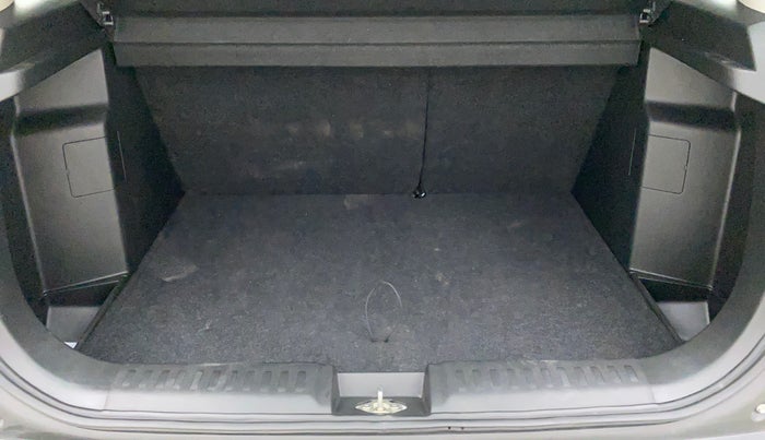 2023 Maruti BREZZA ZXI SMART HYBRID , Petrol, Manual, 12,148 km, Boot Inside