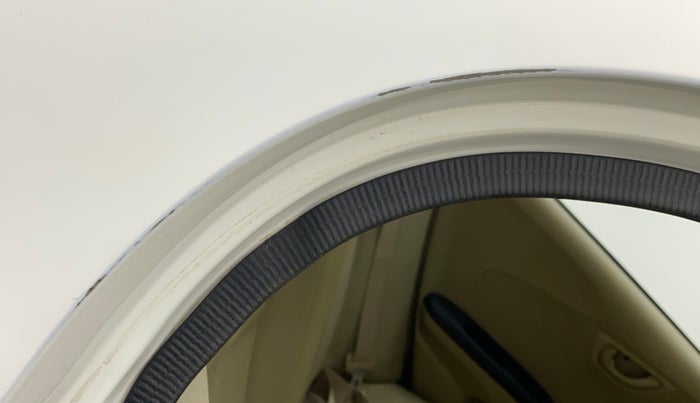 2017 Honda Amaze 1.2L I-VTEC S, Petrol, Manual, 31,433 km, Right C pillar - Paint is slightly faded