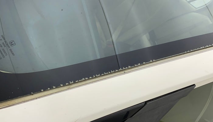 2017 Honda Amaze 1.2L I-VTEC S, Petrol, Manual, 31,433 km, Left A pillar - Paint is slightly faded