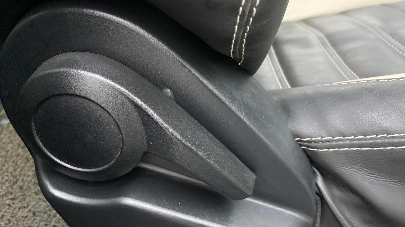 2021 Tata ALTROZ XT PETROL, Petrol, Manual, 10,173 km, Driver Side Adjustment Panel