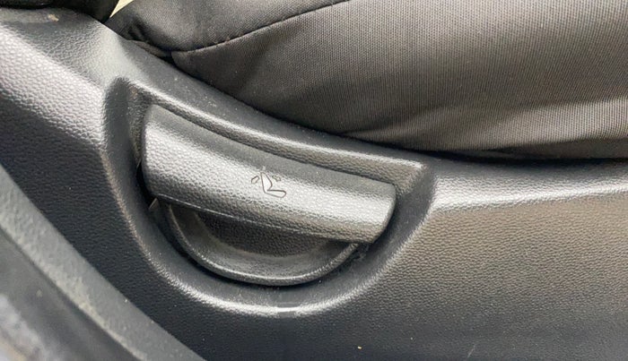 2018 Hyundai Xcent S 1.2, Petrol, Manual, 65,504 km, Driver Side Adjustment Panel