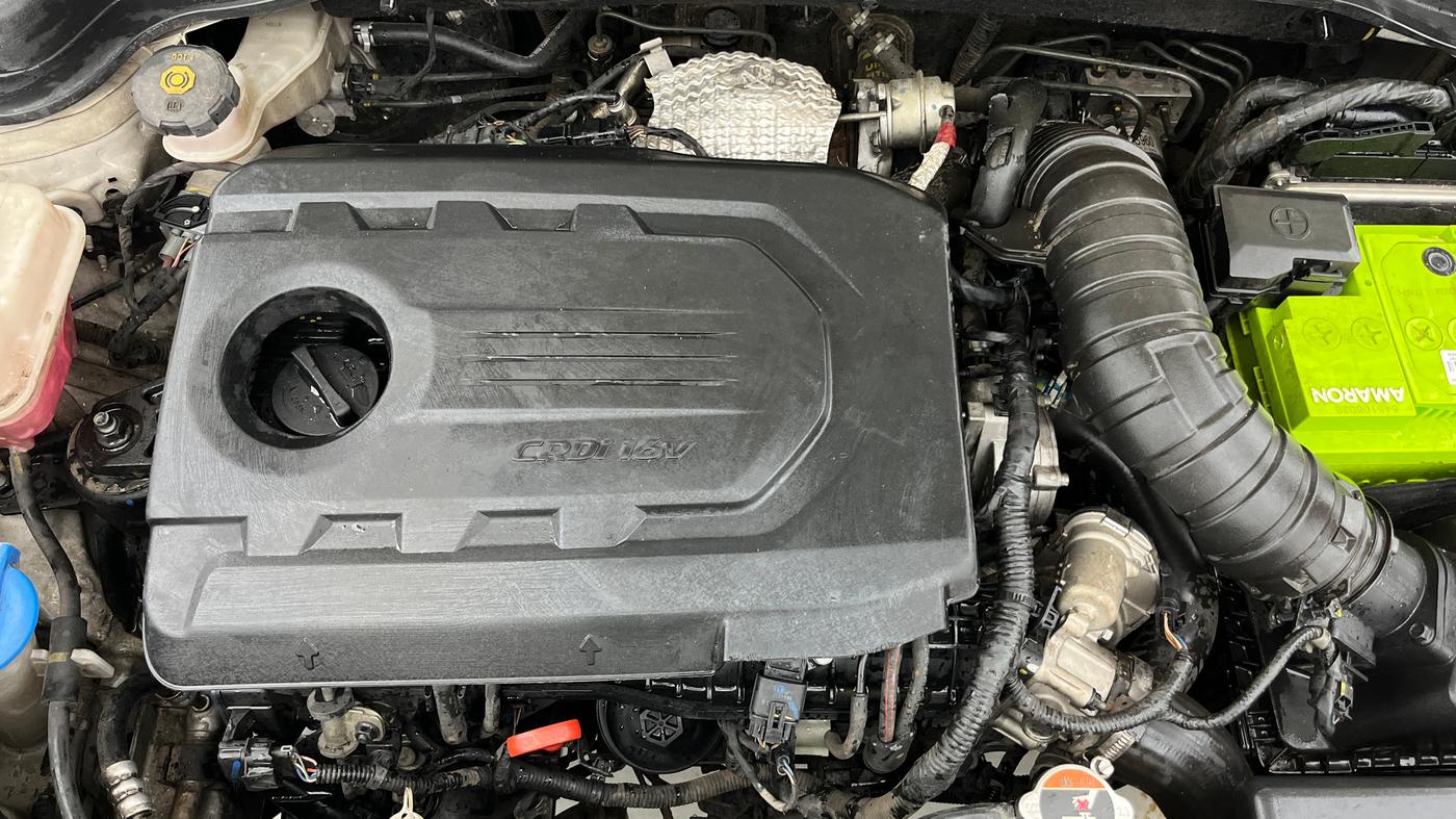 2022 KIA SONET HTX 1.5, Diesel, Manual, 1,45,603 km, Engine View