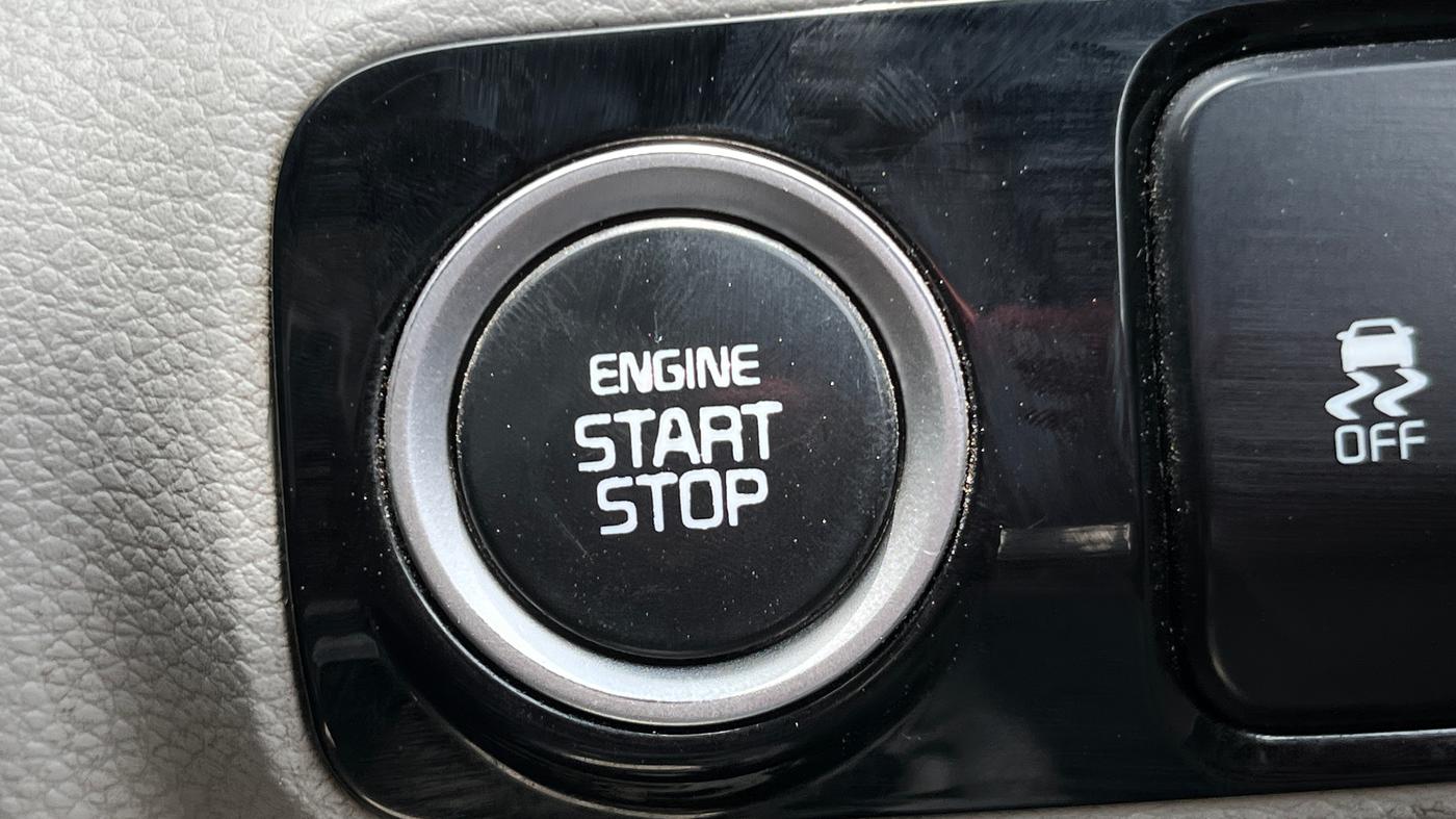 2022 KIA SONET HTX 1.5, Diesel, Manual, 1,45,603 km, Keyless Start/ Stop Button
