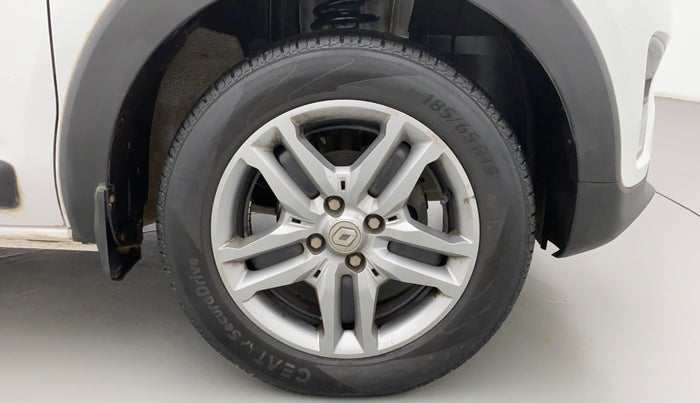 2022 Renault TRIBER RXZ, Petrol, Manual, 34,744 km, Right Front Wheel