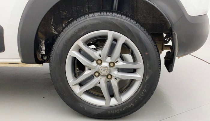 2022 Renault TRIBER RXZ, Petrol, Manual, 34,744 km, Left Rear Wheel