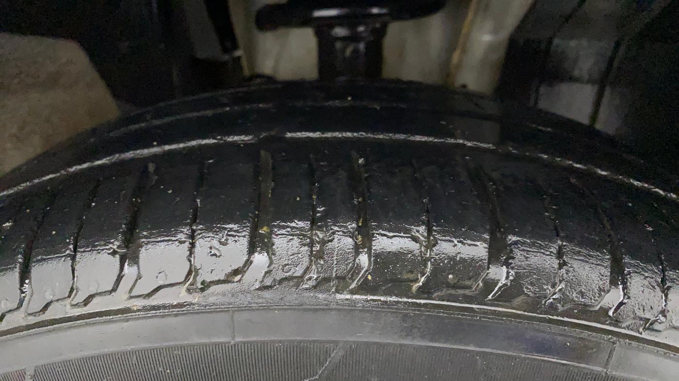 2022 Renault TRIBER RXZ, Petrol, Manual, 34,744 km, Right Front Tyre Tread