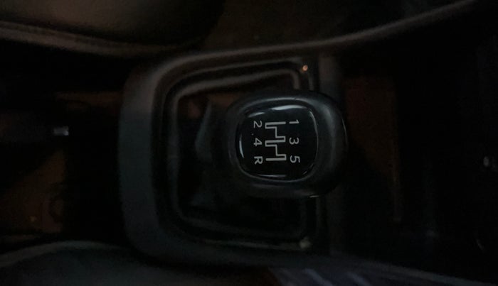 2022 Tata PUNCH CREATIVE 1.2 MT KAZIRANGA EDITION , Petrol, Manual, 34,176 km, Gear Lever