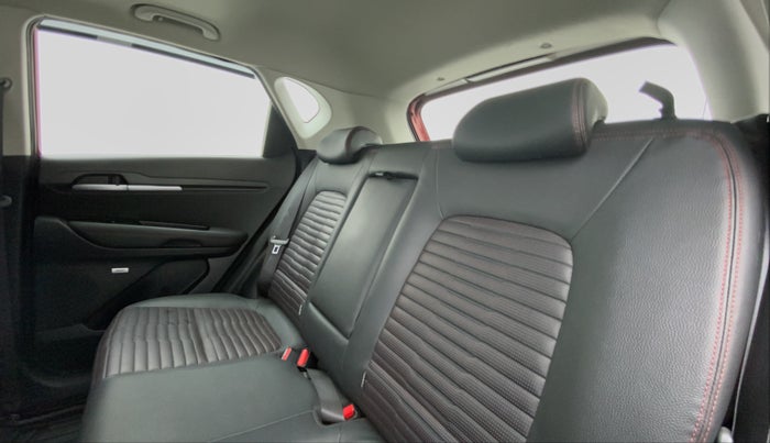 2021 KIA SONET GTX + 1.0 IMT, Petrol, Manual, 22,669 km, Right Side Rear Door Cabin