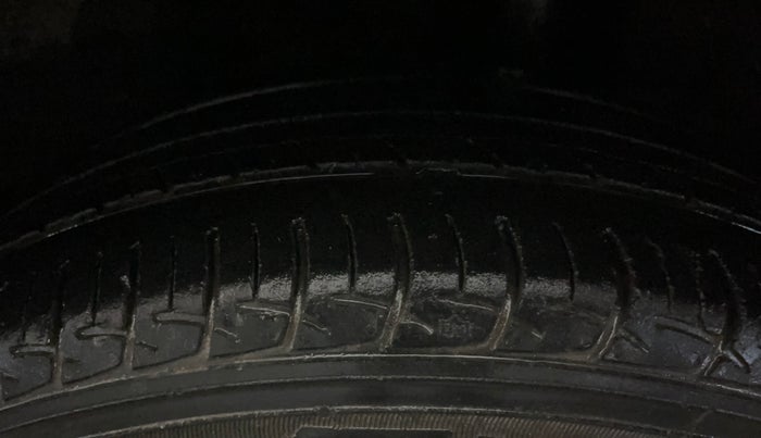 2017 Maruti Baleno SIGMA PETROL 1.2, Petrol, Manual, 54,849 km, Left Rear Tyre Tread