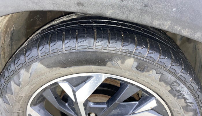 2020 Hyundai Creta SX (O) AT 1.5 DIESEL, Diesel, Automatic, 68,723 km, Right Front Tyre Tread