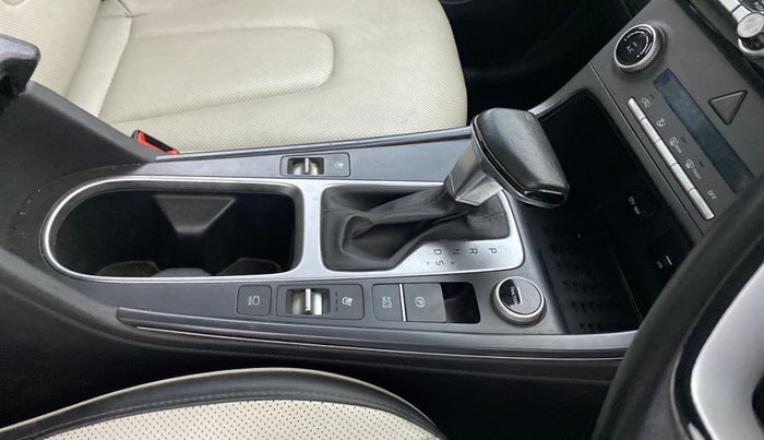 2020 Hyundai Creta SX (O) AT 1.5 DIESEL, Diesel, Automatic, 68,723 km, Gear Lever